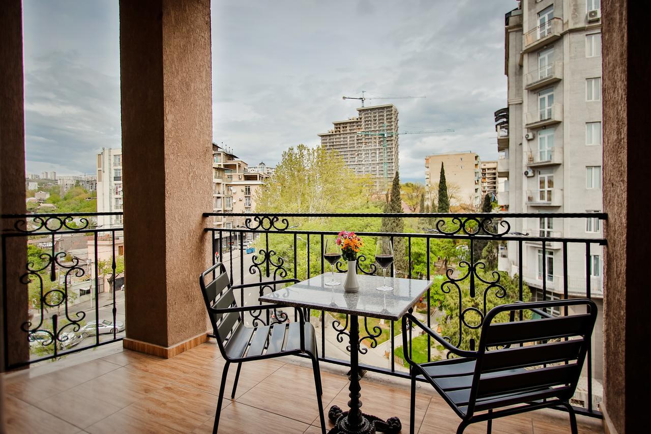 Gtm Plaza Hotel Tbilisi Exterior photo